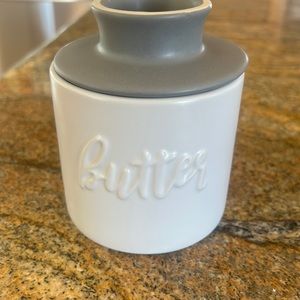 Butter dish